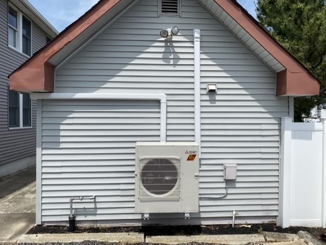 Mitsubishi Electric AC Unit